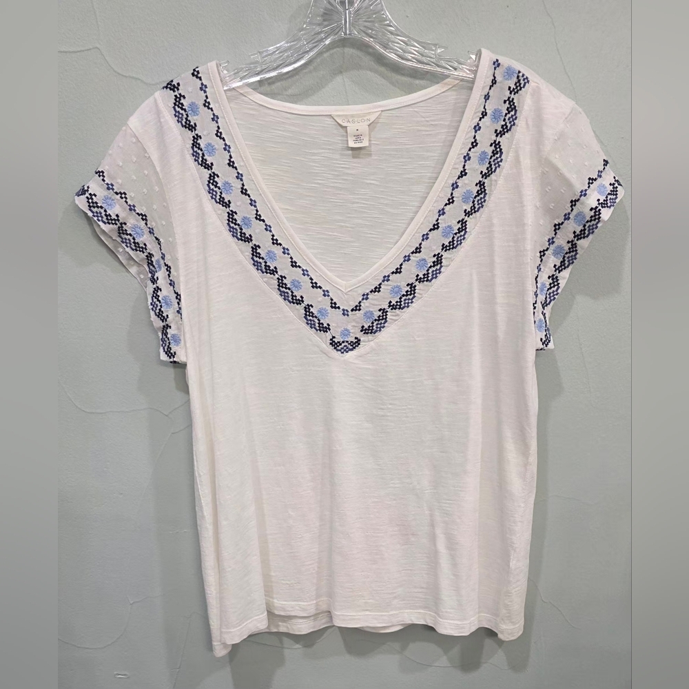 Caslon White Embroidered V-Neck Top